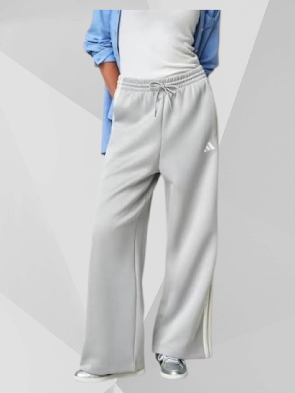 ADIDAS Wide leg (sweat)pants. Comfort and Style. Light Grey Triple Stripe A EUC